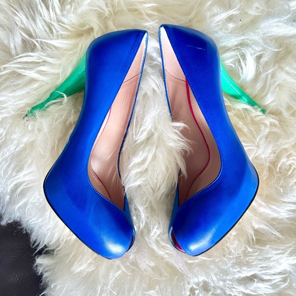 NWT beautiful SW heels - Picture 3 of 4